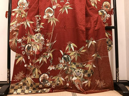 平和屋着物●豪華振袖　駒刺繍　花蝶文　金彩　正絹　逸品　AABG7563ph