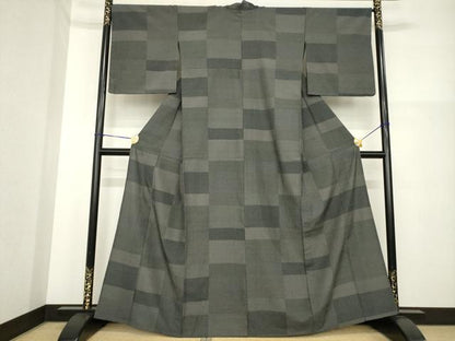 平和屋着物▽本塩沢 単衣 110亀甲 市松文 黒地 正絹 逸品 AABG7623ck