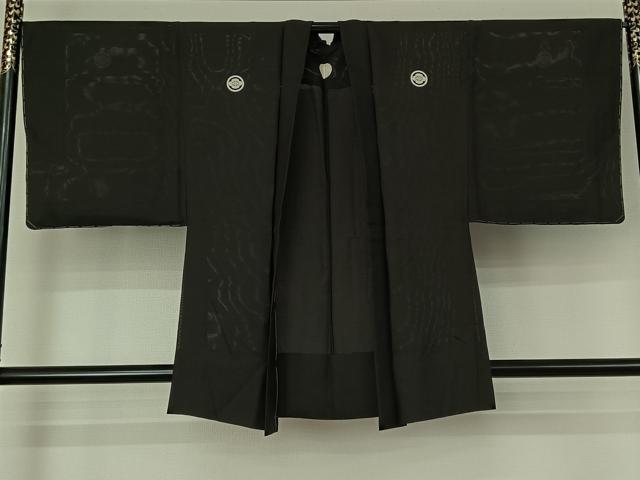 平和屋着物▽男性 羽織 黒紋付 スリーシーズン 春夏秋 暗黒色 正絹 逸品 AABG7800jh