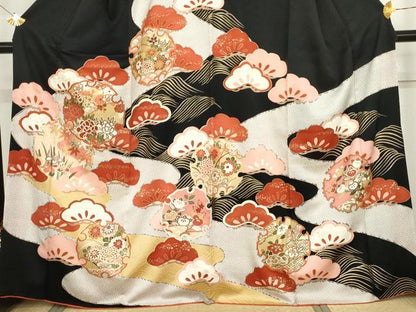 平和屋着物●訪問着　雪輪花松文　黒地　金彩　正絹　逸品　AABG7801cs