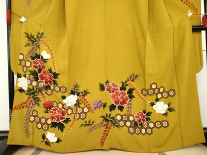 平和屋着物●豪華振袖　駒刺繍　吉祥草花文　金彩　正絹　逸品　AABG7806cs