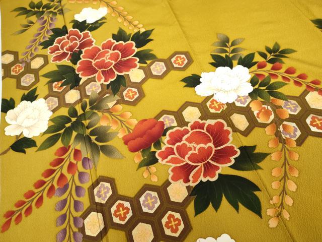 平和屋着物●豪華振袖　駒刺繍　吉祥草花文　金彩　正絹　逸品　AABG7806cs