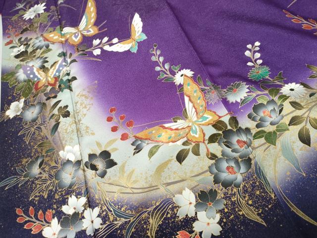 平和屋着物●豪華振袖　花蝶文　暈し染め　金彩　銀通し地　正絹　逸品　AABG7812cs