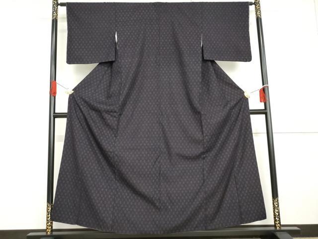 平和屋着物●本場結城紬　重要無形文化財　80亀甲　飛び柄　正絹　逸品　AABG7836cs