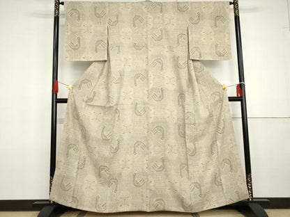 平和屋着物●本場結城紬　重要無形文化財　80亀甲　鳥　正絹　逸品　未使用　AABG7837cs