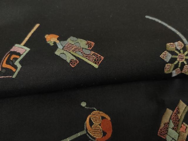 平和屋着物●総刺繍　紬　玩具文　黒地　金糸　正絹　逸品　未使用　AABG7874cs