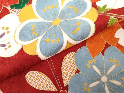 平和屋着物●豪華振袖　舞花文　金彩　正絹　逸品　AABG7988cs