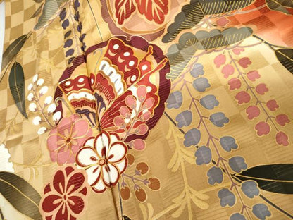 平和屋着物●豪華振袖　駒刺繍　雪輪花蝶丸文　暈し染め　金彩　三越扱い　正絹　逸品　AABG8003cs