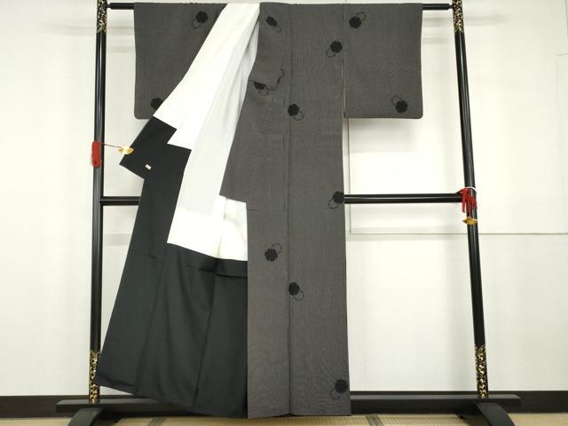 平和屋着物●お召　雪輪重ね文　黒地　さが美扱い　正絹　逸品　AABG8014cs