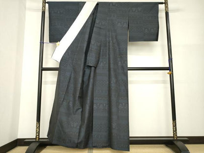 平和屋着物▽本場大島紬 単衣 横段飾花文 正絹 逸品 AABG8459ck