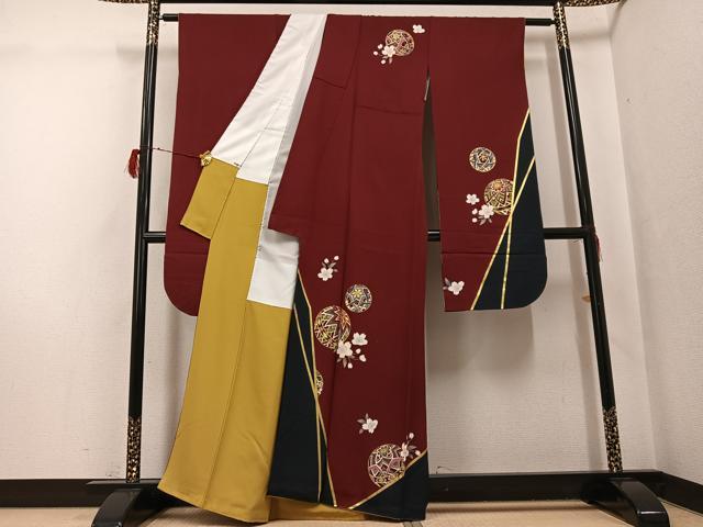 平和屋着物●豪華振袖　駒刺繍　桜毬文　金彩　正絹　逸品　AABG8528ph