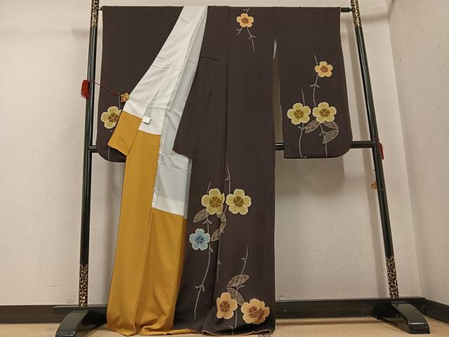 平和屋着物●小振袖　二尺袖　枝花文　鬼しぼ縮緬　洗える着物　AABG8547ph
