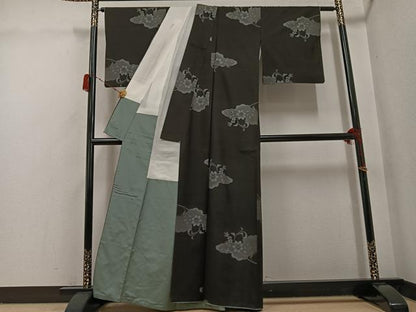 平和屋着物●本場大島紬　カタス9マルキ　地空き　総絣　花唐草雲文　正絹　逸品　AABG9014ph