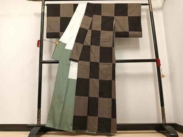 平和屋着物●本場大島紬　一元7マルキ　市松文　正絹　逸品　AABG9016ph