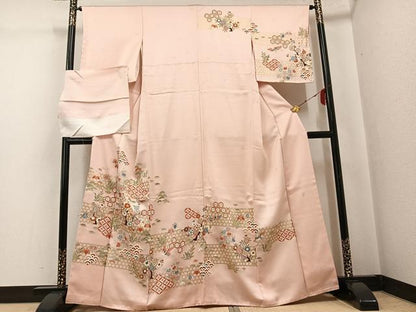 平和屋着物●十日町老舗ブランド　吉澤友禅　吾妻徳穂　訪問着　駒刺繍　松竹梅群れ鶴吉祥文　金彩　正絹　逸品　AABG9051ph