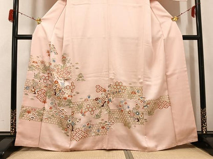 平和屋着物●十日町老舗ブランド　吉澤友禅　吾妻徳穂　訪問着　駒刺繍　松竹梅群れ鶴吉祥文　金彩　正絹　逸品　AABG9051ph