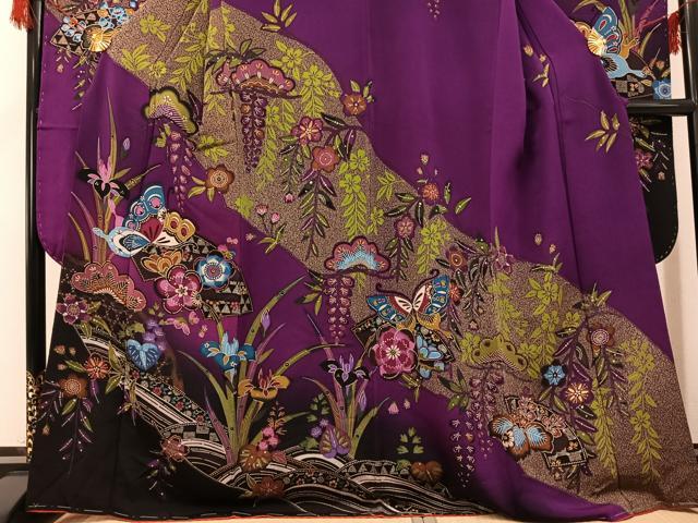 平和屋着物●豪華振袖　型染め　花蝶文　鬼しぼ縮緬　正絹　逸品　AABG9067ph