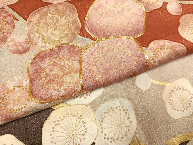 平和屋着物●豪華振袖　駒刺繍　紅白梅　金彩　金通し地　正絹　逸品　AABG9071ph