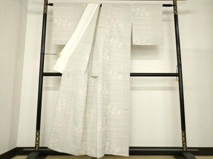 平和屋着物▽本塩沢　単衣　110亀甲　舞蝶文　正絹　逸品　AABG9286ck