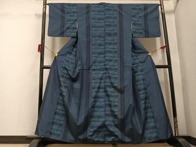 平和屋着物●本場大島紬　100亀甲　間道　正絹　逸品　AABG9547ph