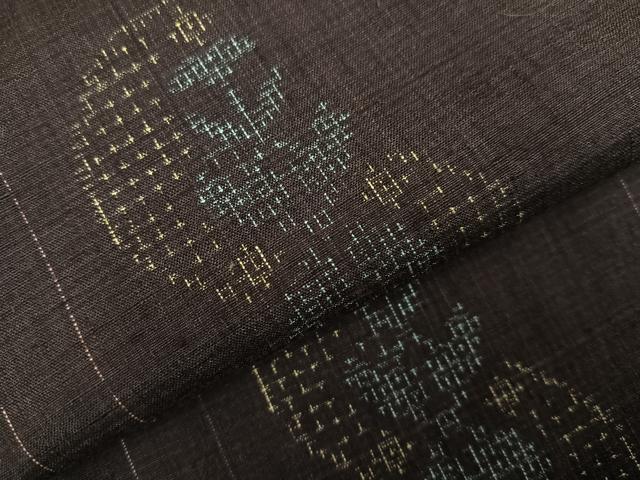 平和屋着物●本場結城紬　重要無形文化財　100亀甲　草木間道　正絹　逸品　AABG9577ph