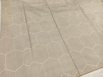 平和屋着物●本場大島紬　白大島　一元絣　亀甲文　正絹　逸品　AABG9586ph