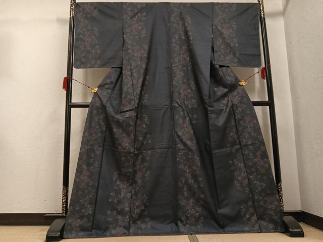 平和屋着物●本場大島紬　カタス9マルキ　草花間道　正絹　逸品　未使用　AABG9588ph
