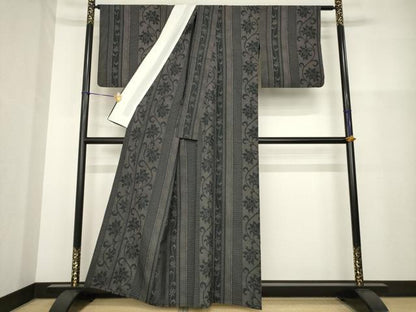 平和屋着物▽本場大島紬 単衣 花唐草間道 黒地 正絹 逸品 AABG9617ck