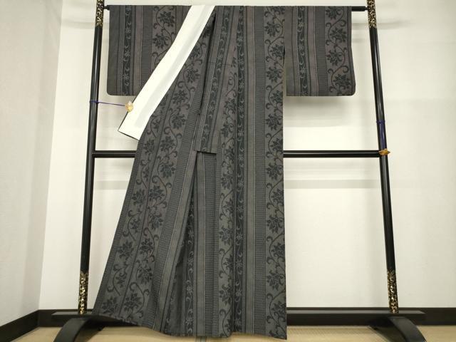 平和屋着物▽本場大島紬 単衣 花唐草間道 黒地 正絹 逸品 AABG9617ck