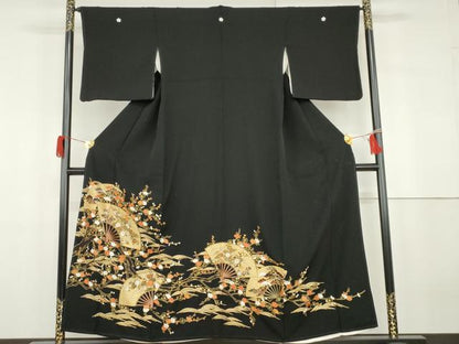 平和屋着物●豪華黒留袖　中国三大刺繍　スワトウ刺繍　汕頭刺繍　扇面梅松文　金糸　金彩　正絹　逸品　AABG9842cs
