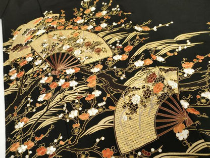 平和屋着物●豪華黒留袖　中国三大刺繍　スワトウ刺繍　汕頭刺繍　扇面梅松文　金糸　金彩　正絹　逸品　AABG9842cs