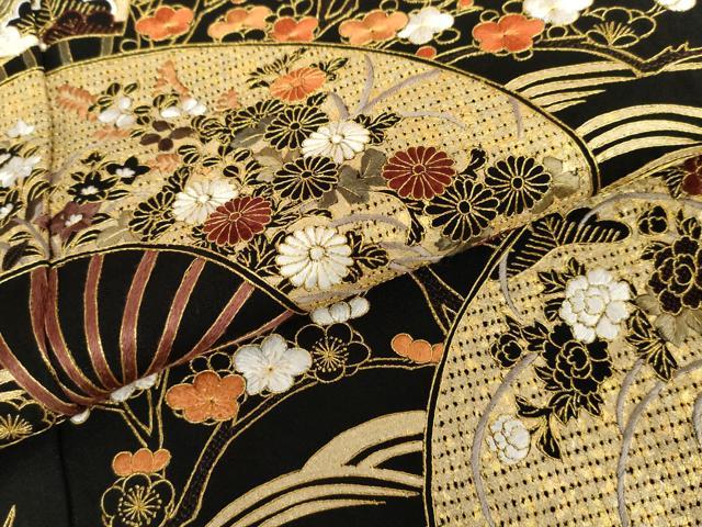 平和屋着物●豪華黒留袖　中国三大刺繍　スワトウ刺繍　汕頭刺繍　扇面梅松文　金糸　金彩　正絹　逸品　AABG9842cs