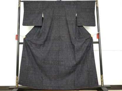 平和屋着物●本場結城紬　重要無形文化財　80亀甲　洋花文　正絹　逸品　AABG9889cs