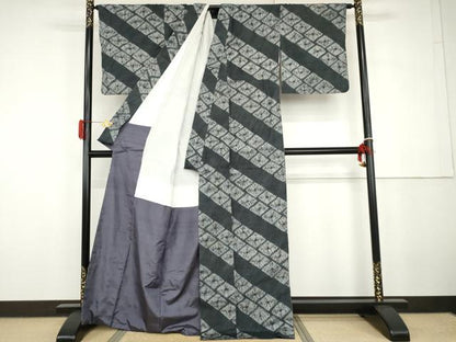 平和屋着物●上質な紬　絞り　菱斜縞　正絹　逸品　AABG9913cs