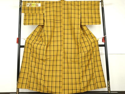 平和屋着物●本場黄八丈　平織　紬　格子　証紙付き　正絹　逸品　未使用　AABG9952cs