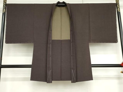 平和屋着物●男性　お召　アンサンブル　着物：煤竹色　羽織：濃鼠色地　正絹　逸品　AABG9996cs