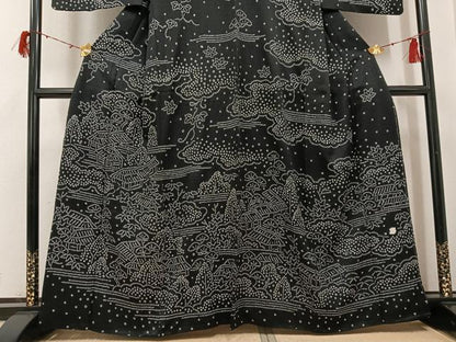 平和屋着物●訪問着　絞り　風景草木文　黒地　正絹　逸品　AABH0448ph