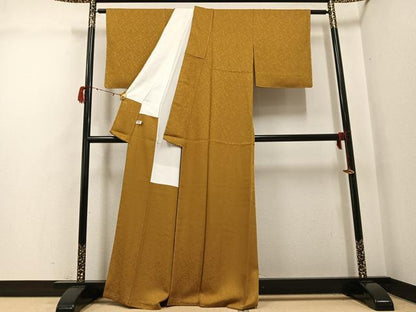 平和屋着物●上質な色無地　堅牢染　黄土色　反端付き　正絹　逸品　未使用　AABH0451ph