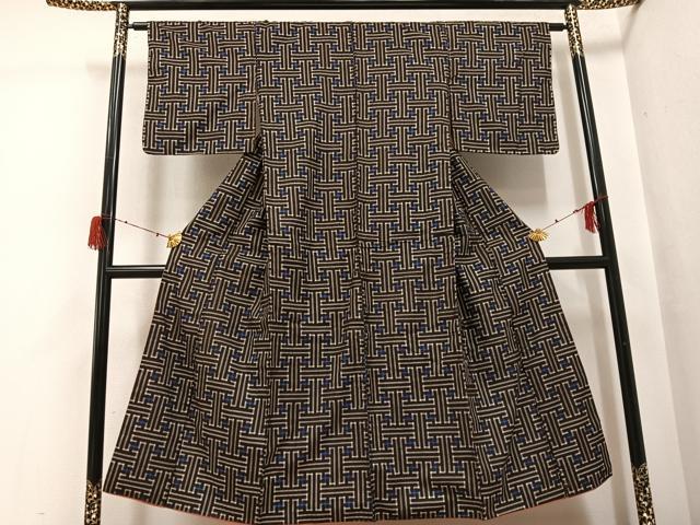 平和屋着物●本場大島紬　龍郷絣　秋名バラ　正絹　逸品　AABH0454ph
