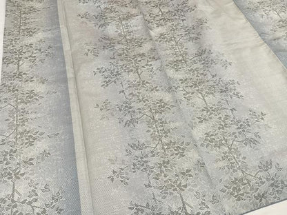 平和屋着物●都喜ヱ門　本場大島紬　白大島　カタス7マルキ　蒔白泥　草木間道　藤絹織物謹製　証紙付き　正絹　逸品　AABH0459ph