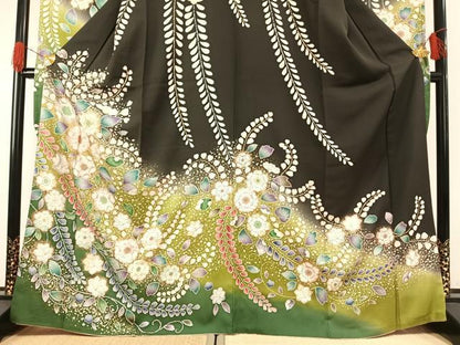 平和屋着物●豪華振袖　駒刺繍　辻が花　暈し染め　黒地　金彩　正絹　逸品　AABH0483fy