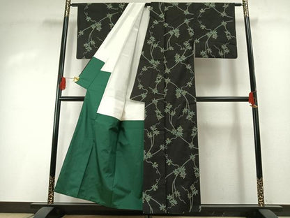 平和屋着物●本場大島紬　一元7マルキ　総絣　蔦の葉文　黒地　正絹　逸品　AABH0520fy