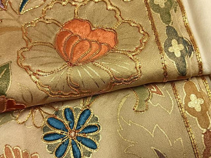 平和屋着物●豪華振袖　駒刺繍　草花間道　金彩　正絹　逸品　AABH0568fy