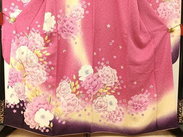 平和屋着物●豪華振袖　草花文　暈し染め　金糸　銀通し地　やまと誂製　正絹　逸品　AABH0586fy