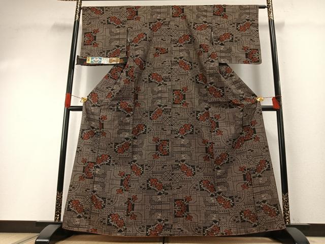 平和屋着物●本場大島紬　一元7マルキ　純泥染　手織　草花文　証紙付き　正絹　逸品　AABH0633fy