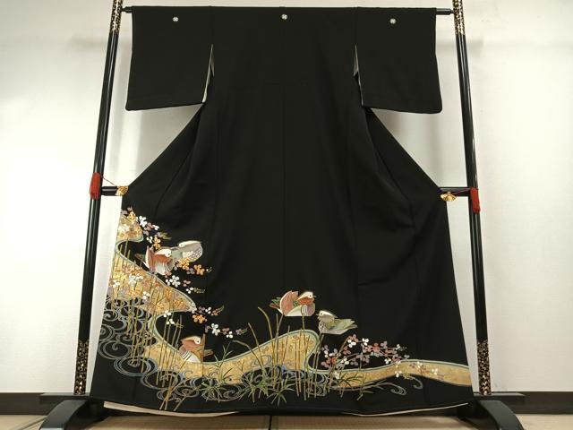 平和屋着物●豪華黒留袖　友禅　駒刺繍　流水花鳥文　金彩　正絹　逸品　AABH0689fy