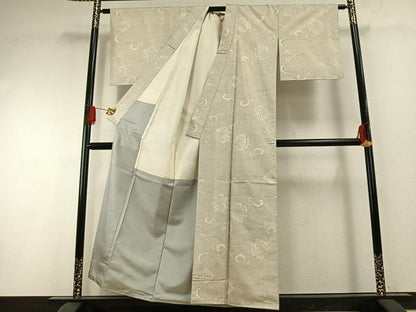 平和屋着物●本場大島紬　白大島　カタス7マルキ　葉唐草文　正絹　逸品　未使用　AABH0710fy