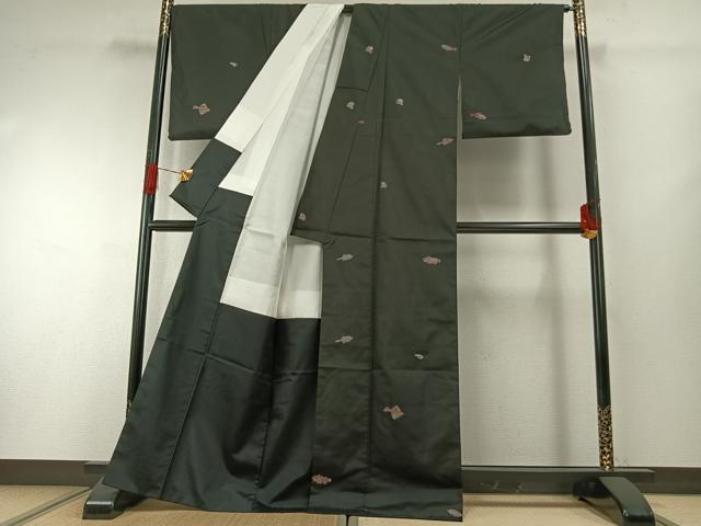 平和屋着物●本場大島紬　総刺繍　魚　貝　黒地　金糸　正絹　逸品　AABH0730fy 平和屋着物○本場大島紬 総刺繍 魚 貝 黒地 金糸 正絹 逸品 AABH0730fy
