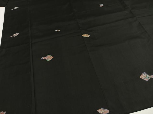 平和屋着物○本場大島紬 総刺繍 魚 貝 黒地 金糸 正絹 逸品 AABH0730fy