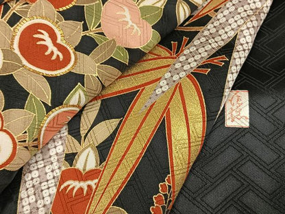 平和屋着物●十日町老舗ブランド　吉澤友禅　吾妻徳穂　振袖　駒刺繍　枝花文　黒地　仮絵羽　逸品　未使用　AABH0798fy